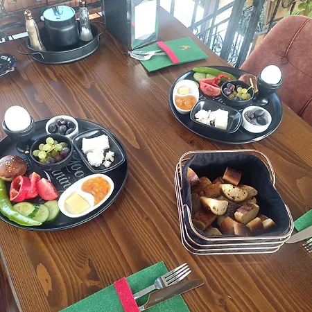 Ena Serenity Butik Hotel 3*