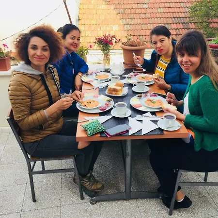 فندق إينا سيرينيتي بوتيك